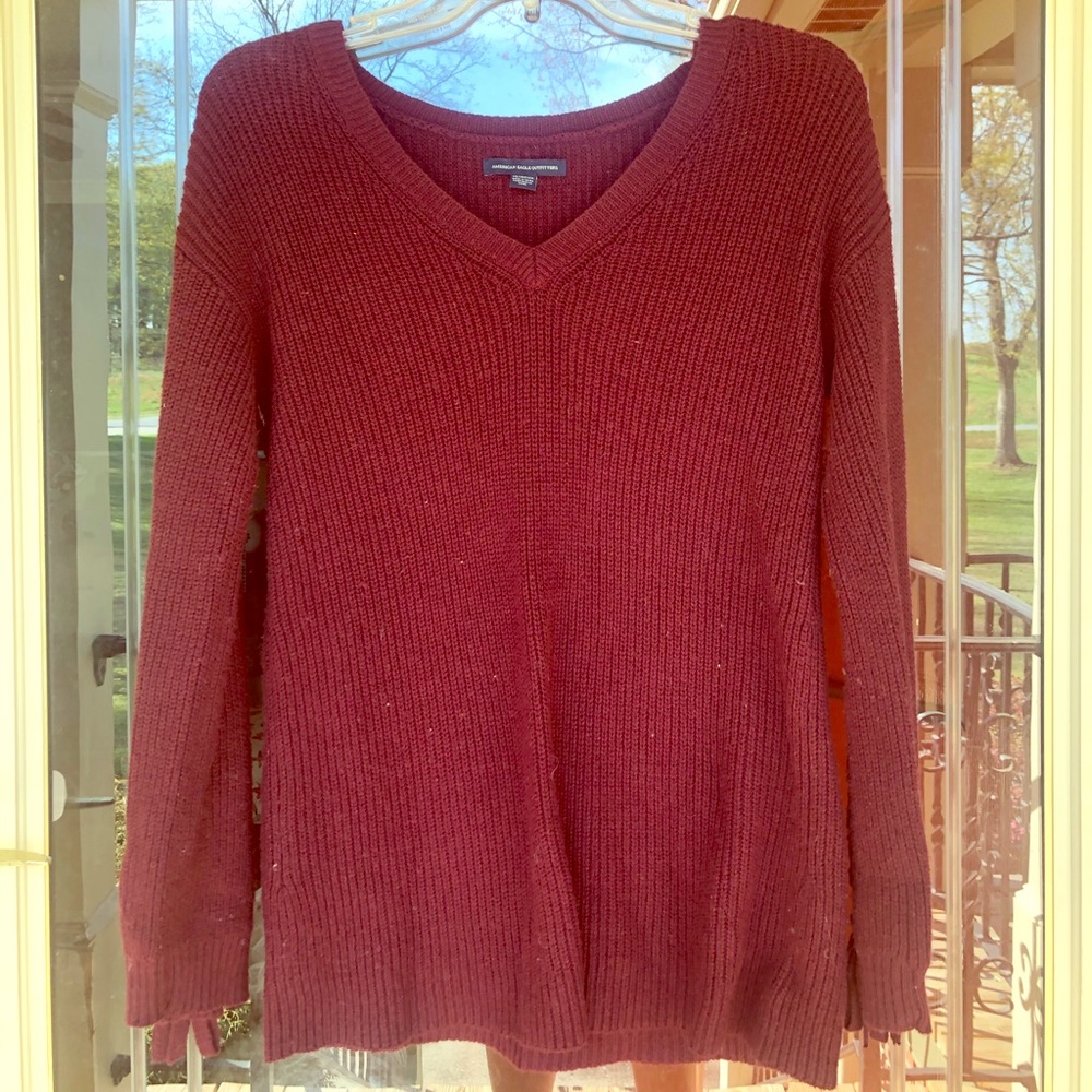 Red/burgundy american eagle sweater!!